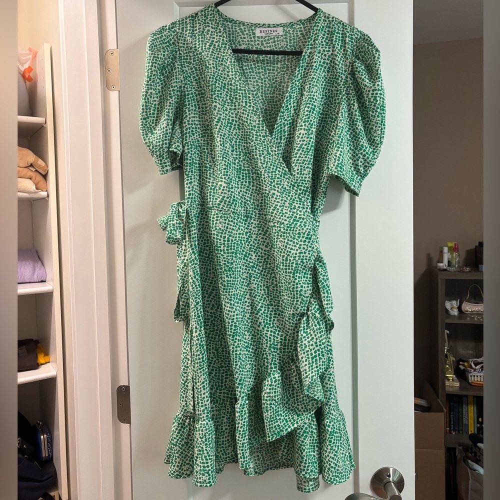 Refines Green Patterned Wrap Dress